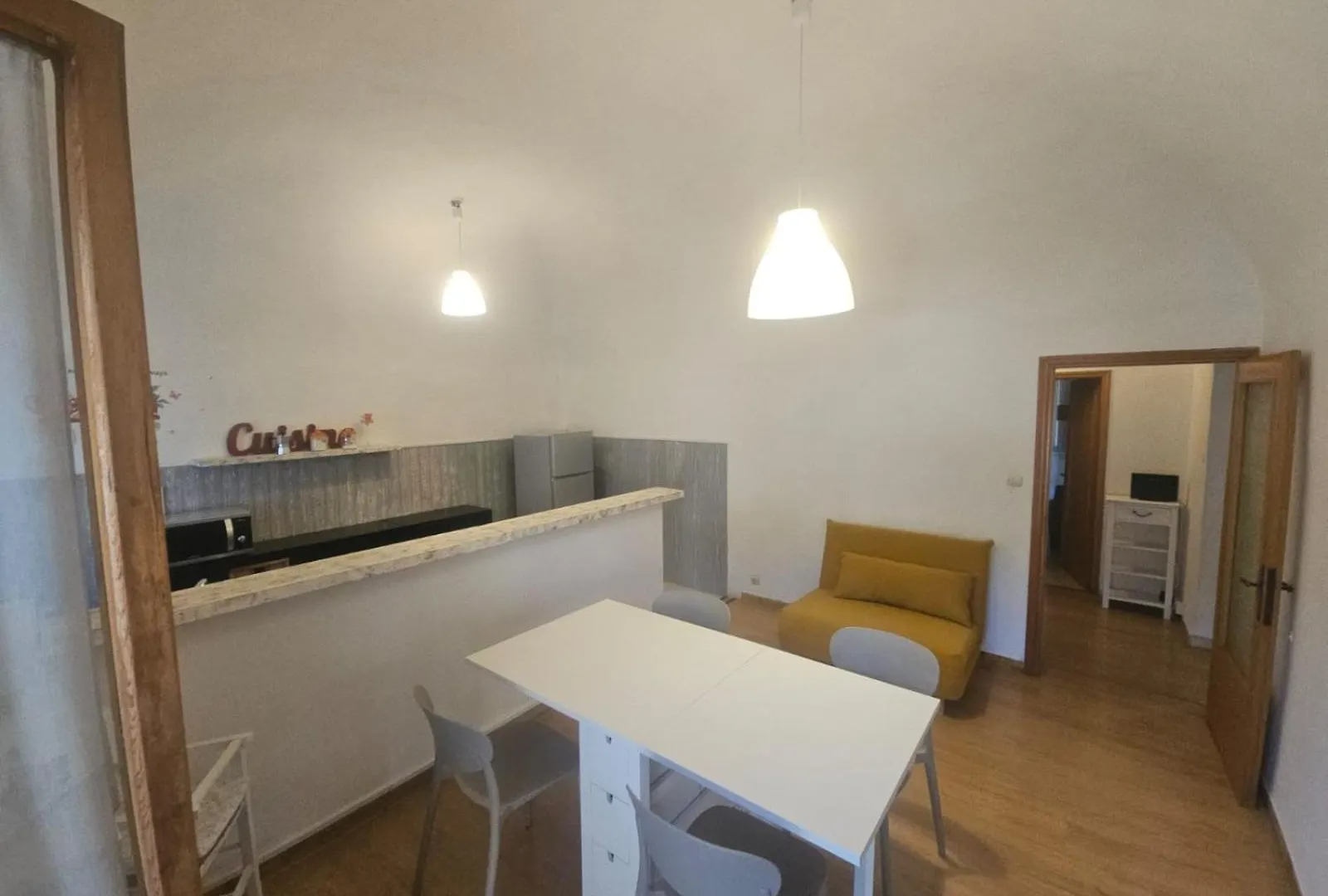Desi Apartament Volterra 0*,